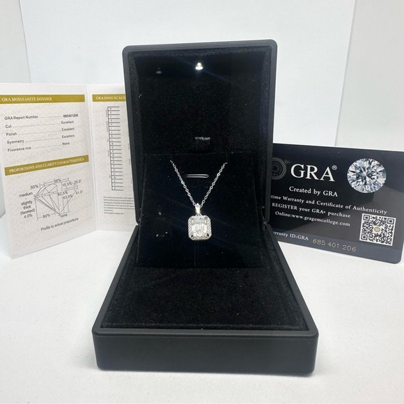 GRA 3 Ct Emerald Cut Halo Moissanite Necklace Pendant Chain. - Picture 3 of 9